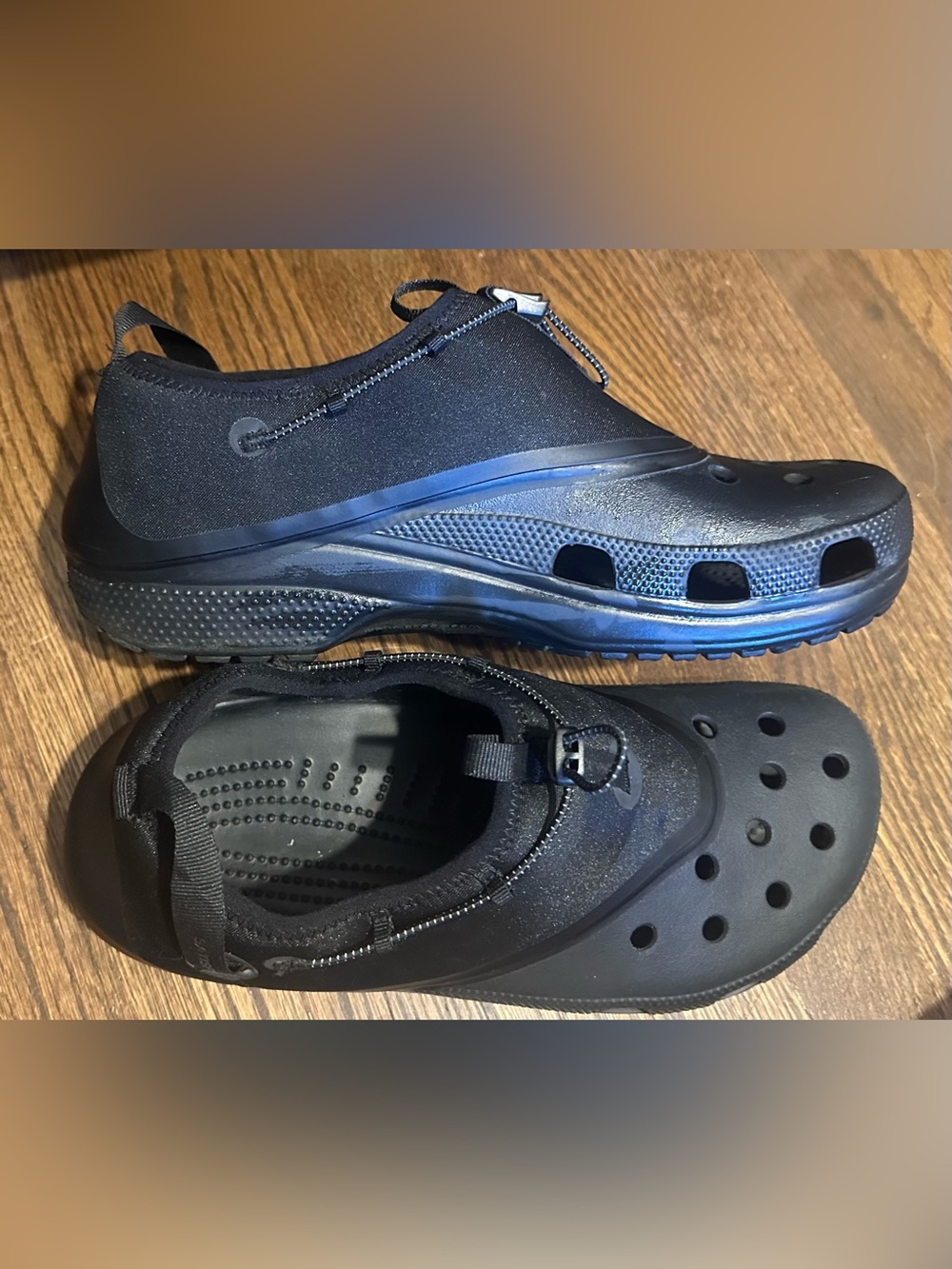 Crocs Trail Sneaker Men’s size 11